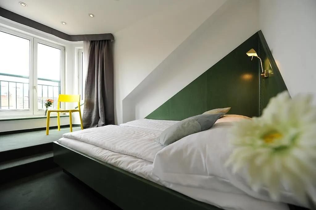 Leuhusen Nuss Apartments Vienna 0*,  Austria